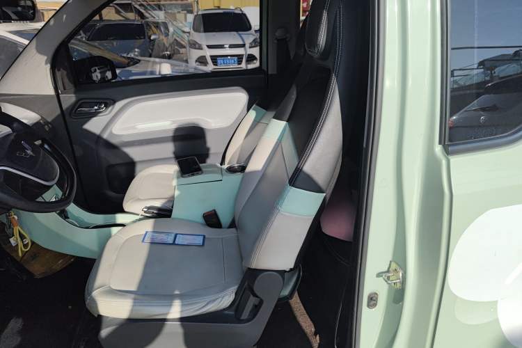 Used Wuling Hongguang MINIEV 2022 Macaron Premium Model – Lithium Iron Phosphate