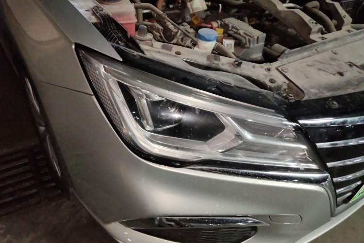 Used Roewe Ei5 2019 Luxury Edition Right Front Headlight