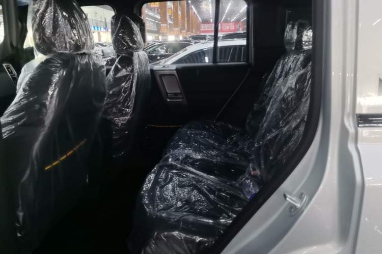 Used iCAR V23 2025 401 Two-Wheel Drive Advanced Edition Left Rear Seat