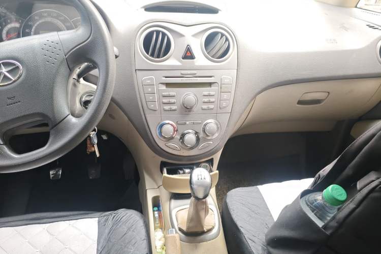 Used JAC Group Refine M2 2012 1.5L MT IKEA Luxury Edition Audio And AC Panel