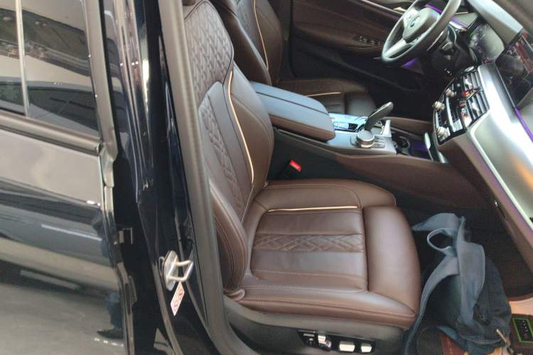 Used BMW 5 Series 2022 Second Facelift 540i Sport Line M Sport Package