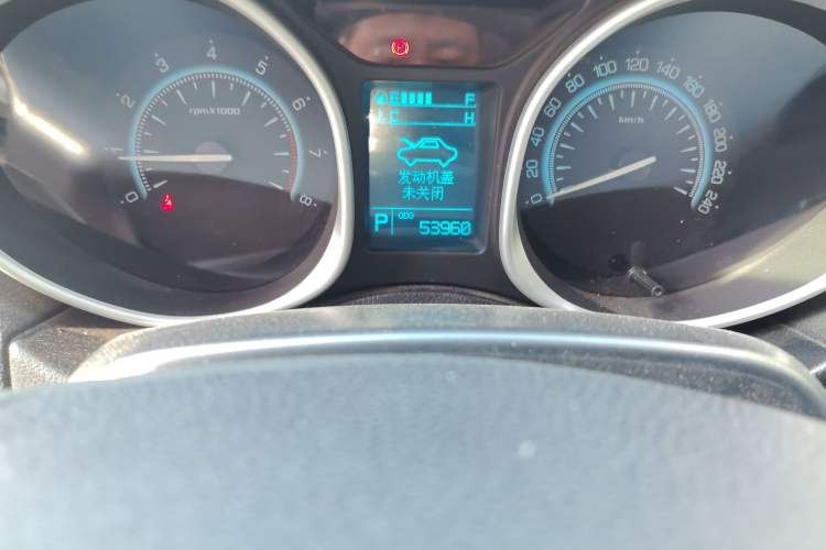 Used GAC Trumpchi GS5 2014 2.0L Automatic Two-Wheel Drive Anniversary Value Edition Odometer Close Up