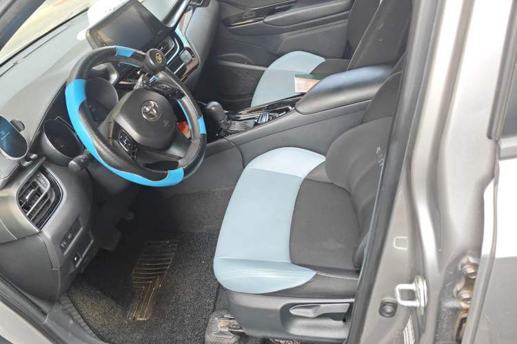 Used Toyota IZOA 2020 2.0L Yi Xiang CARE
