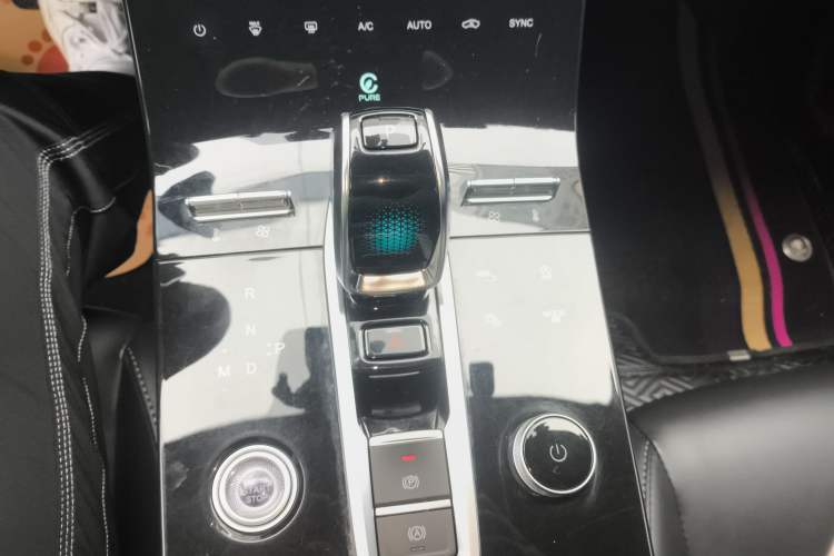 Used Chery Tiggo 8 PLUS 2022 290TGDI DCT Haoting Edition+ Gear Lever