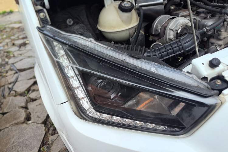 Used JMC Transit 2017 2.8T Commercial Version Long Wheelbase Mid-Roof 6/7/8-Seater JX493