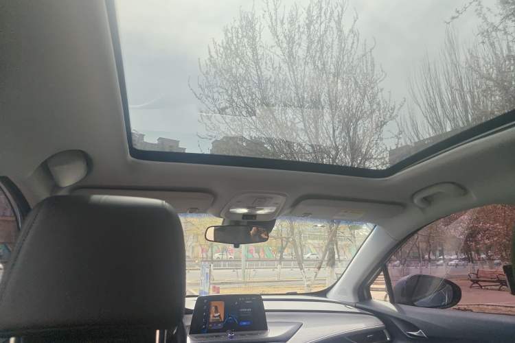 Used Buick Velite 6 2022 Plug-in Hybrid Connected Smart Model Headliner