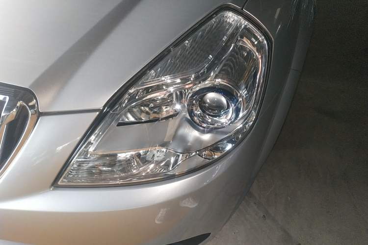 Used Buick Excelle 2015 1.5L Automatic Classic Model Left Front Headlight