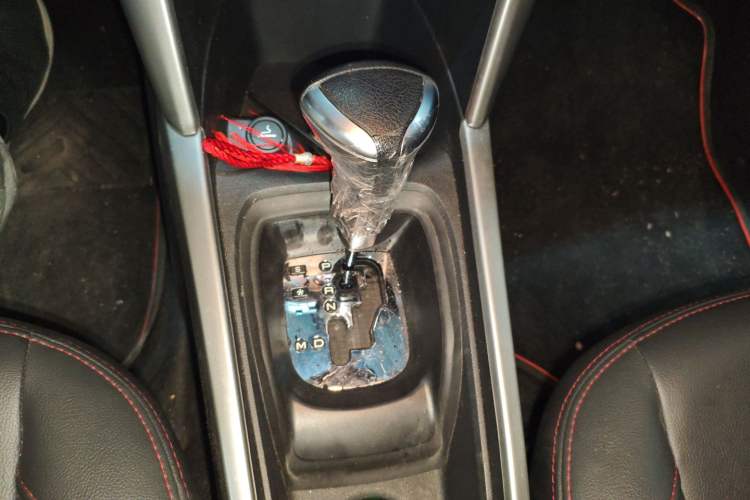 Used Citroen C3-XR 2015 1.6THP Automatic Pioneer Model
