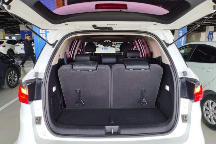 Used BYD Song MAX 2017 1.5T Automatic Smart Connect Prestige 7-Seater
