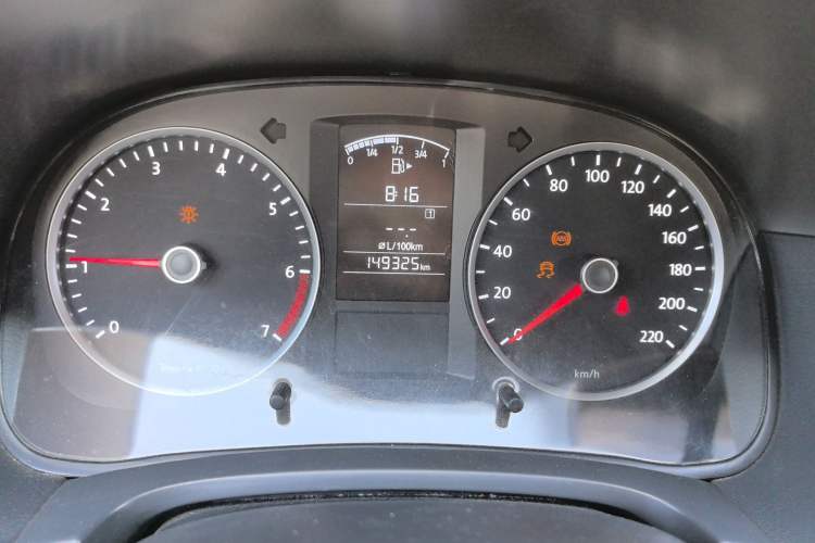 Used Volkswagen Lavida 2013 1.6L Manual Fashion Edition