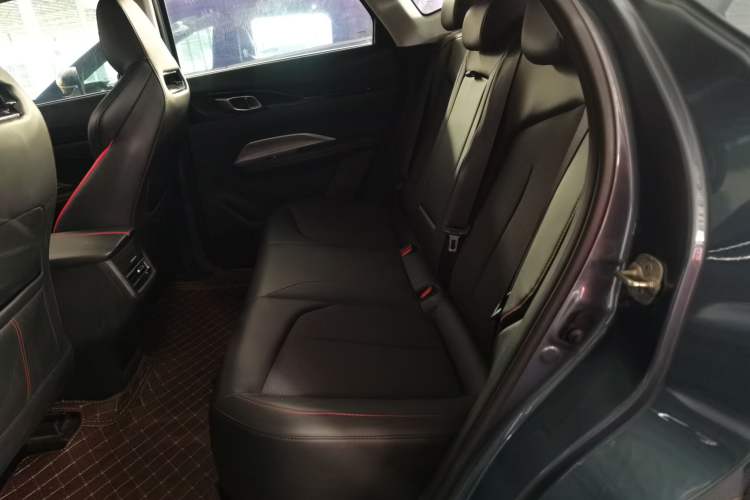 Used Oshan Z6 2022 Blue Whale 1.5T DCT Luxury Model