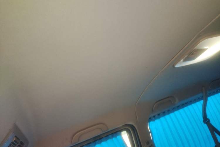 Used Jinbei Grace 2010 2.4L 3rd Generation Luxury Long-Wheelbase 9-Seater — 4RB2 Headliner