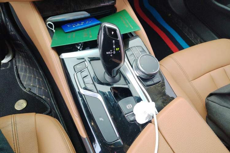 Used BMW 5 Series 2019 530Li Leading Model M Sport Package
