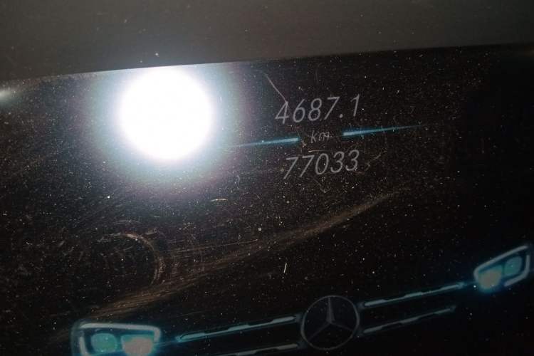 Used Mercedes-Benz GLC 2020 Facelift GLC 260 L 4MATIC Luxury Edition Odometer Close Up