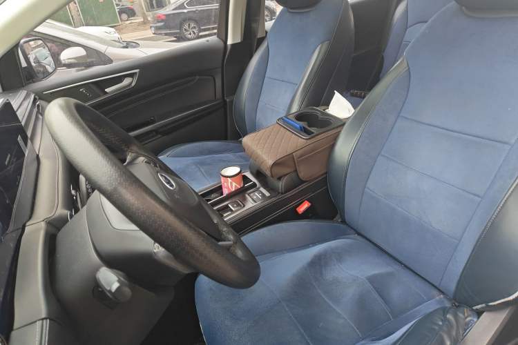 Used Ford Edge 2021 PLUS EcoBoost 245 Two-Wheel-Drive Platinum Edition 5 Seats
