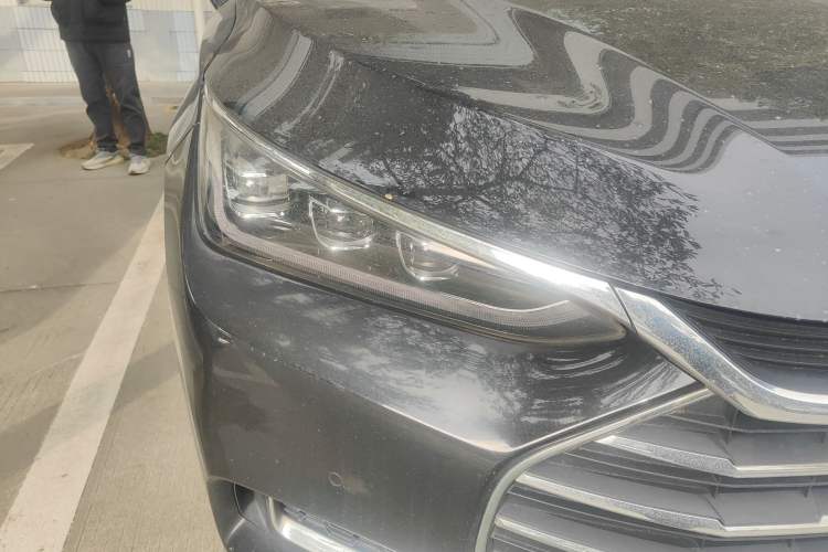 Used BYD Tang 2018 2.0T Automatic SmartConnect Prestige 7-Seater China V Standard