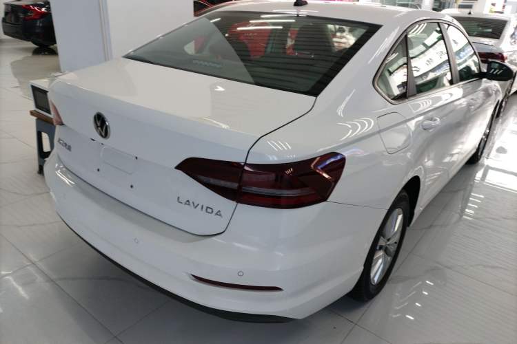 Used Volkswagen Lavida 2021 1.5L Automatic Vision Edition
