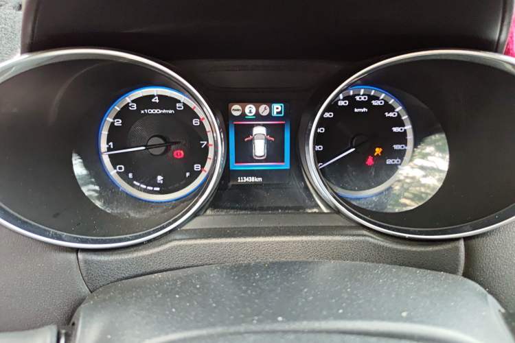 Used Dongfeng Aeolus AX4 2017 1.6L DCT Trendy Style
