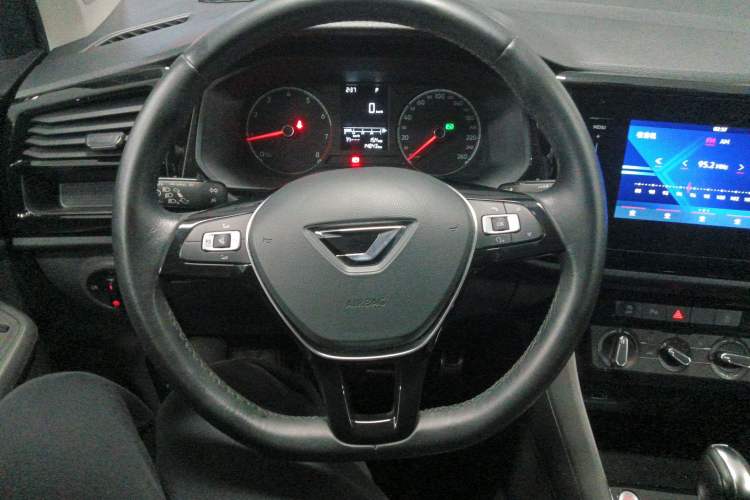 Used Jetta VS5 2019 280TSI Automatic Enjoyment Model
