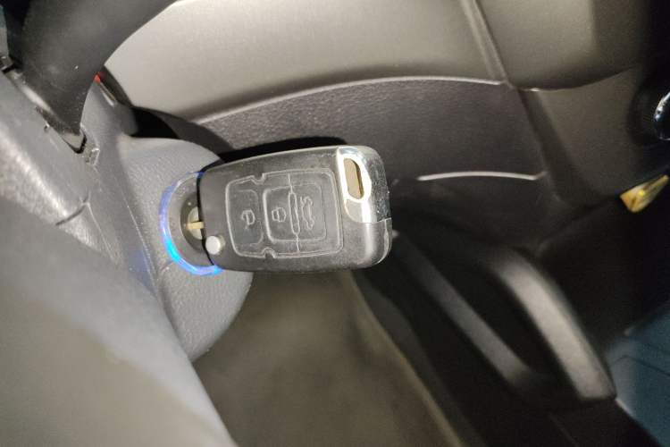 Used Geely Auto GX7 2014 2.0L Automatic Prestige Edition