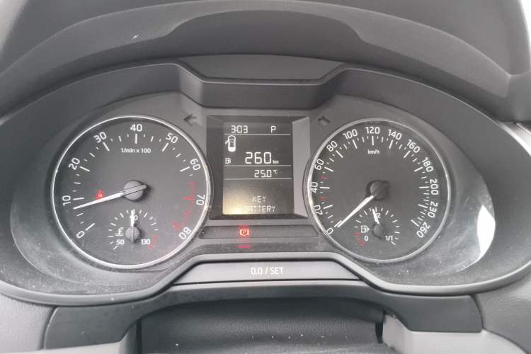 Used Skoda Octavia 2015 1.6L Automatic Yijie Edition Instrument Cluster