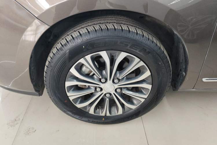 Used Buick GL8 2021 Land Cruiser Executive Class 652T Luxury Model