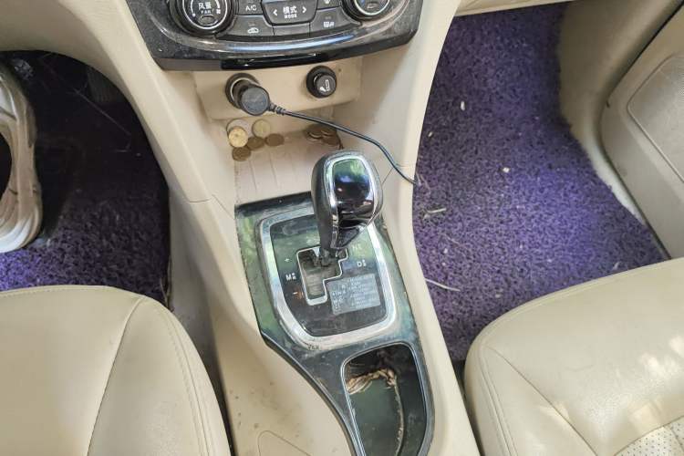 Used Baojun 730 2016 1.8L iAMT Luxury Model 7 Seats