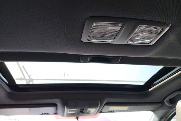 Used Mazda CX-4 2016 2.0L Automatic 2WD Blue Sky Luxury Edition