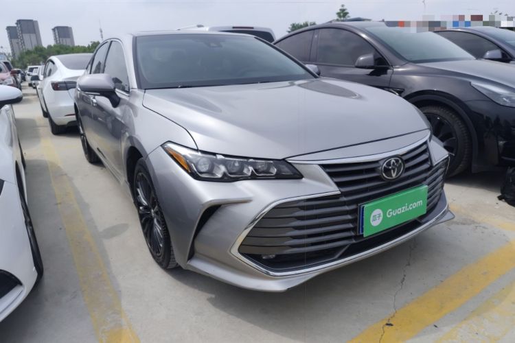 Used Toyota Avalon 2019 2.0L Luxury Edition China VI Standard Front Right 45 Deg