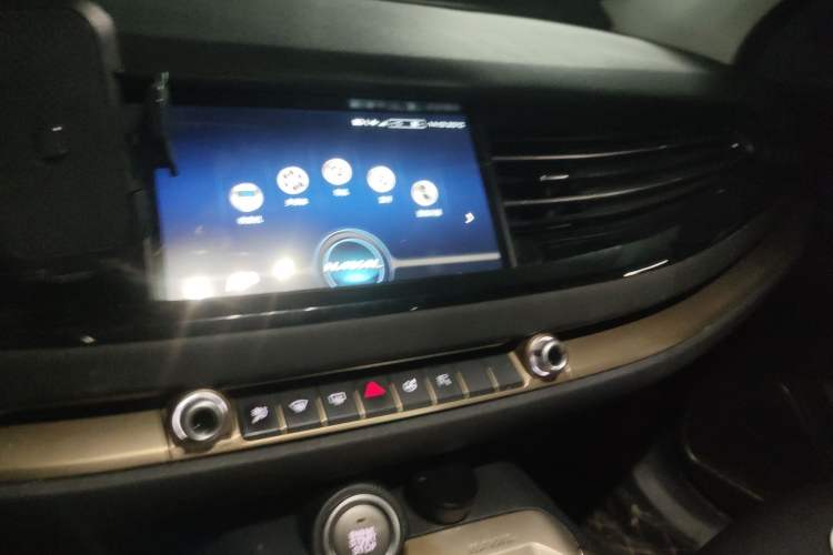 Used Haval H6 2019 Red Label 1.5 GDIT Automatic Champion Edition Audio And AC Panel