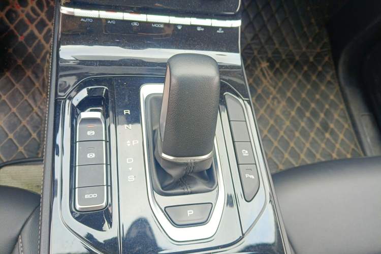 Used Wuling Victory 2020 1.5T CVT Flagship Edition Gear Lever