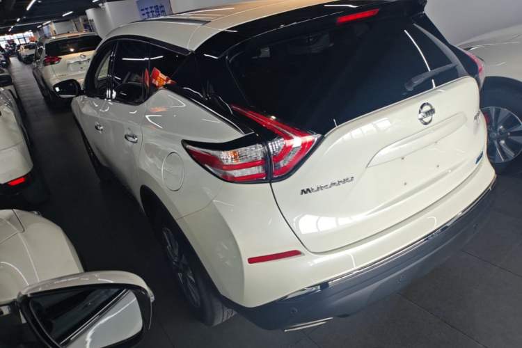 Used Nissan Murano 2021 2.5L XL Two-Wheel Drive Smart Connect Luxury Edition Rear Left 45 Deg