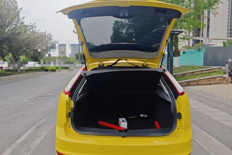 Used Ford Focus 2013 Hatchback Classic 1.8L Automatic Base Model
