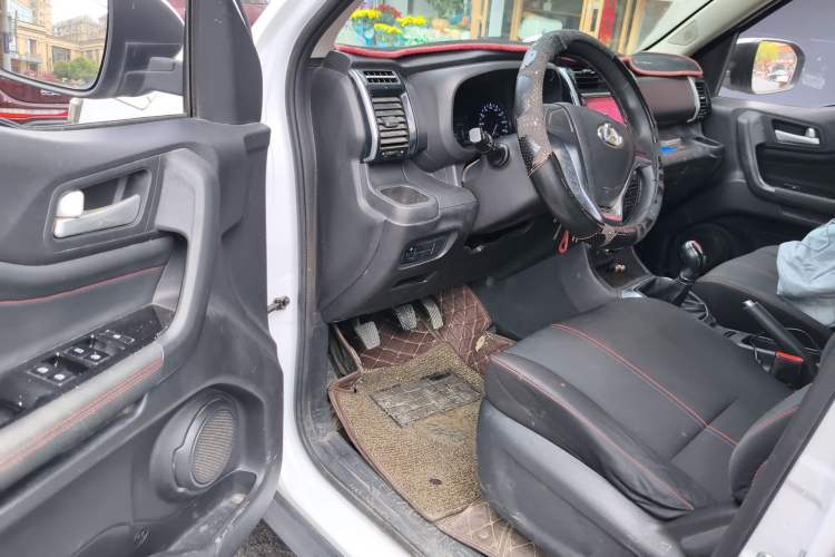 Used CHANGAN OSHAN X70A 2018 1.5L Manual Standard Edition Driver Seat
