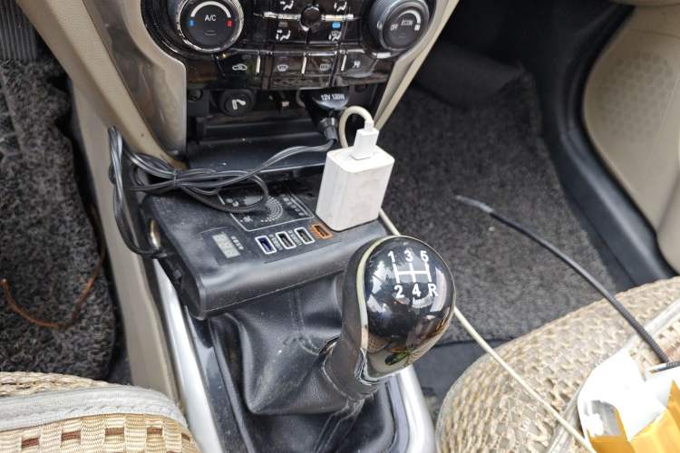 Used CHANGAN Eado 2013 1.6L Manual Luxury Model China V Standard