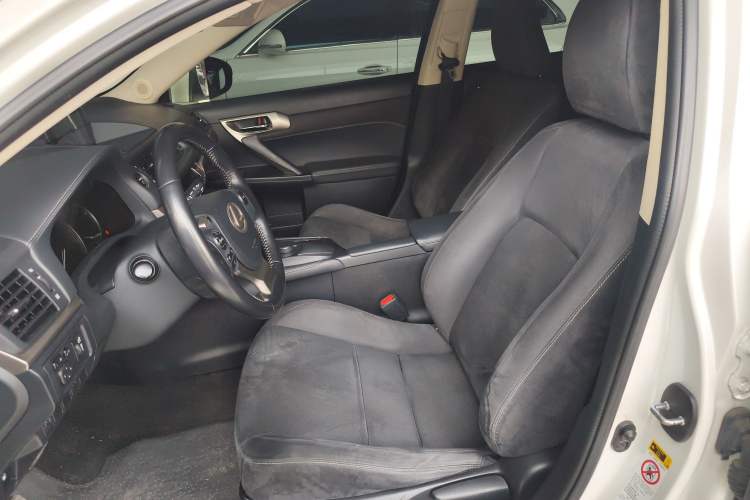 Used Lexus CT 2014 CT200h Comfort Edition Monochrome
