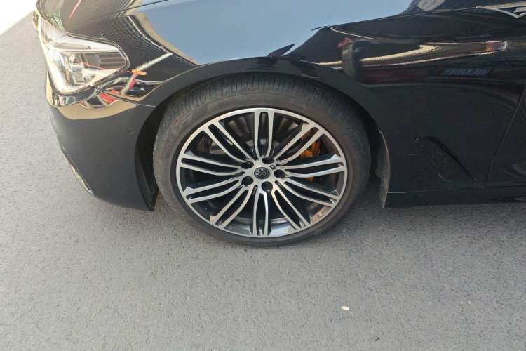 Used BMW 5 Series 2018 Restyled 530Li Luxury Edition M Sport Package