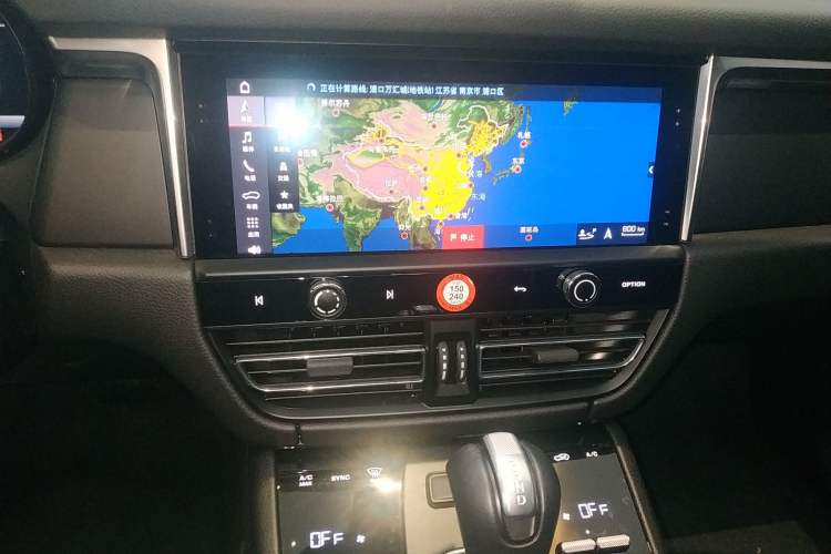 Used Porsche Macan 2023 Macan 2.0T Audio And AC Panel