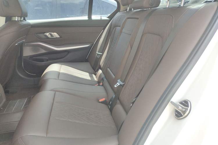 Used BMW i3 2022 eDrive 35 L Left Rear Seat