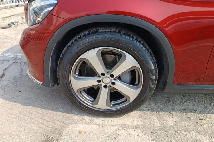 Used Mercedes-Benz GLC 2016 GLC 260 4MATIC Luxury Model