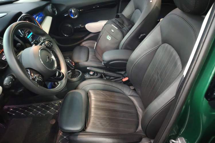 Used MINI MINI 2020 2.0T COOPER S Artist Five-Door Edition
