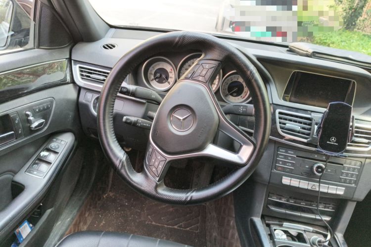 Used Mercedes-Benz E-Class 2015 Facelift E 200 L Sport Edition Steering Wheel