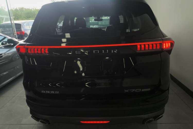 Used JETOUR X70 PLUS 2023 1.6T DCT Stronger 5-Seater