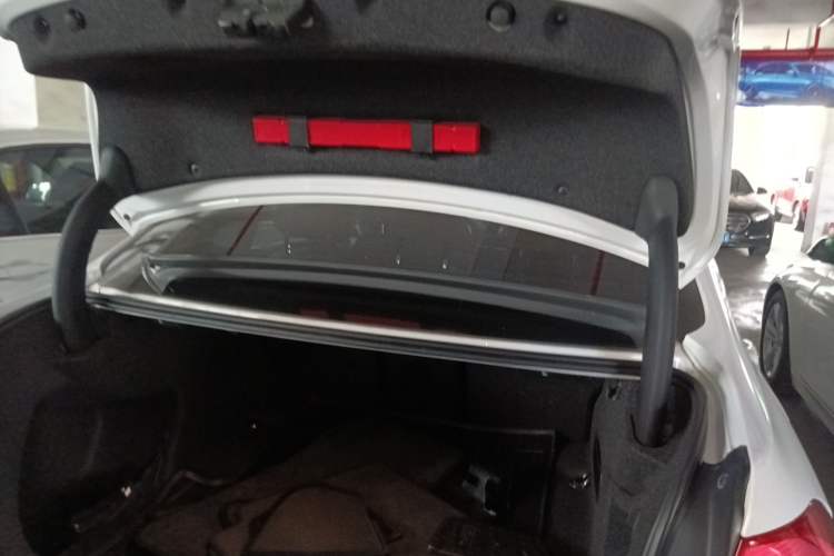 Used BMW 3 Series 2016 320Li Ambition Model Trunk