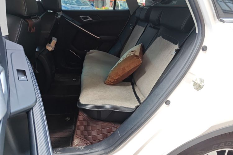 Used JMC Yusheng S330 2016 1.5L GTDi Automatic Two-Wheel Drive Prestige Edition Left Rear Seat