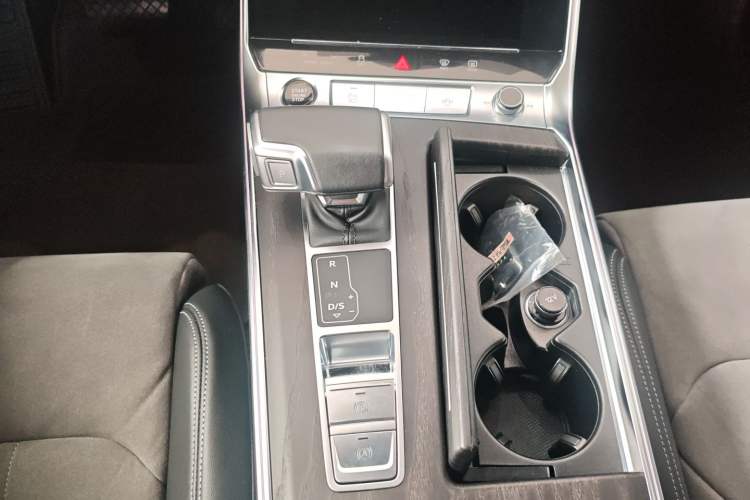 Used Audi A6L 2024 45 TFSI quattro Prestige Dynamic Edition
