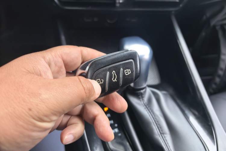 Used Roewe i5 2021 1.5L CVT Black Gold Edition