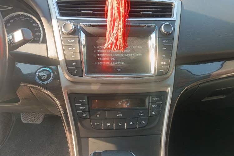 Used CHANGAN Raeton 2014 1.8T Automatic Prestige Anniversary Edition China V Standard Audio And AC Panel