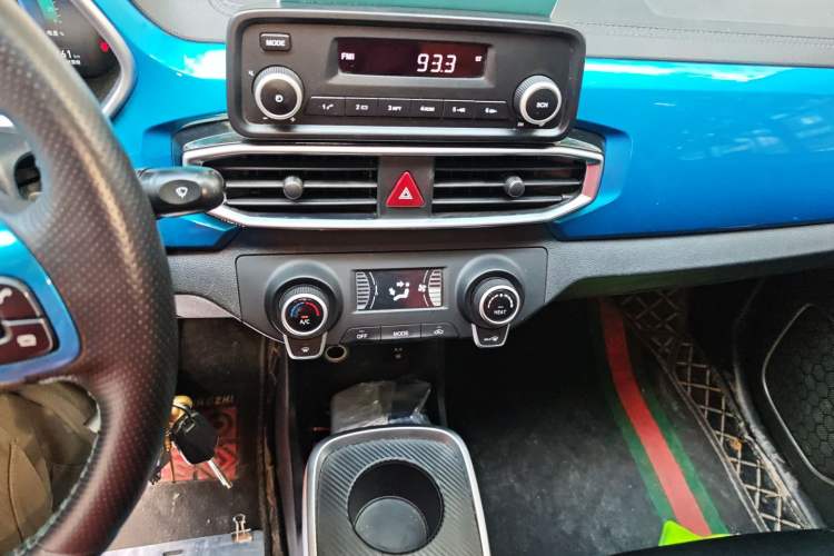 Used BAIC New Energy EC3 2019 Dynamic Edition Audio And AC Panel