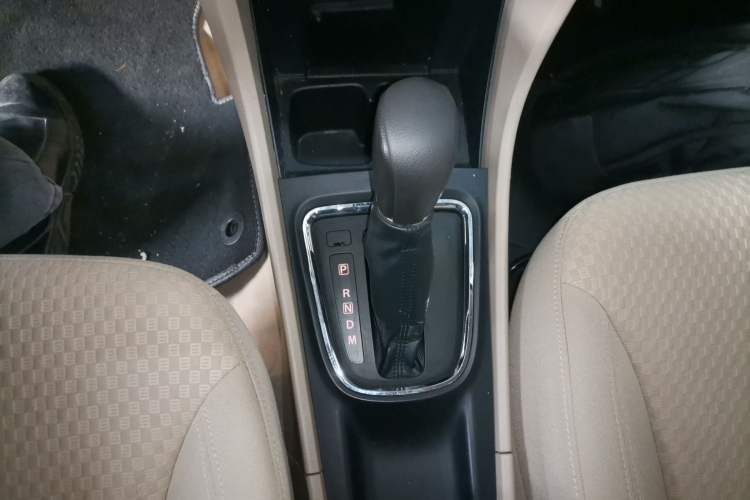 Used Suzuki Alivio 2015 1.6L Automatic Comfort Model
